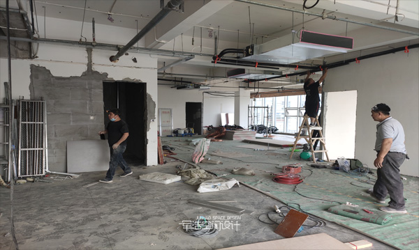 静安别墅卫生间翻新图片