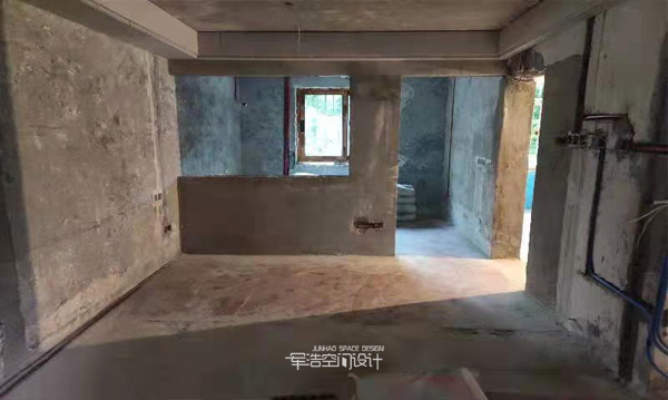 长宁复式房实木贴砖现场翻新