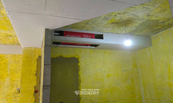 江宁路增加了空间的体验感商业翻新现场施工